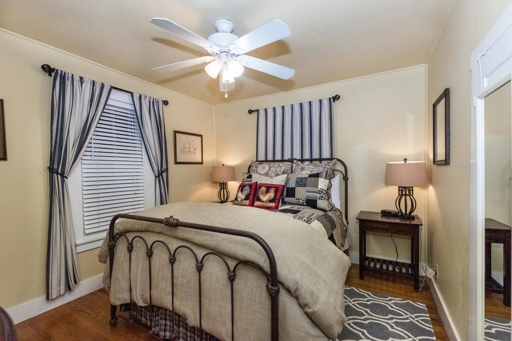 Agape Front Cottage 弗雷德里克斯堡 外观 照片